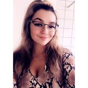 Meet your Posher, Chanel